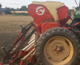 Sembradora Sola Eurosem 784 con presiembra