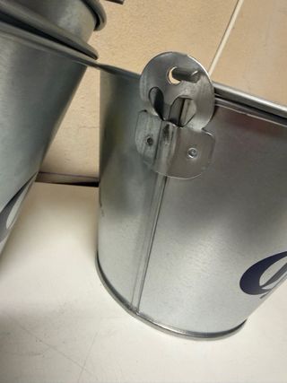 Cubo metálico Corona