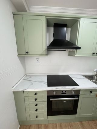 Cocina modular verde + complementos