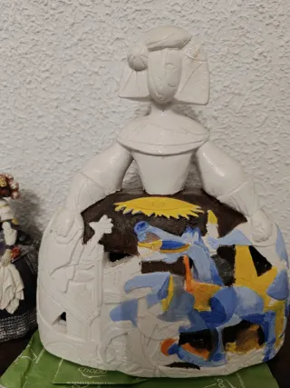 SE REGALA.Figuras de porcelana estilo vintage