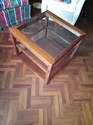 Mesa auxiliar madera y cristal
