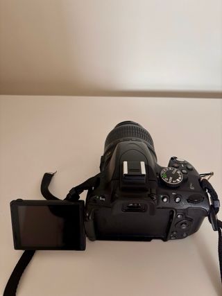 Cámara Nikon D5100 como nueva