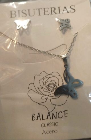 Conjunto collar y pendientes mariposa