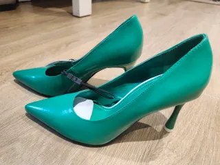 Zapatos de tacón verdes