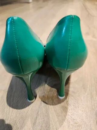 Zapatos de tacón verdes