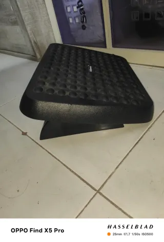 Reposapiés Fellowes Negro