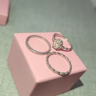 Anillo Plata Ovalado con Moissanita