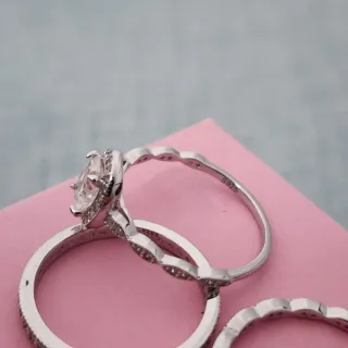 Anillo Plata Ovalado con Moissanita