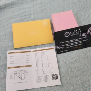 Anillo Plata Ovalado con Moissanita