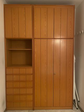 Armario de madera