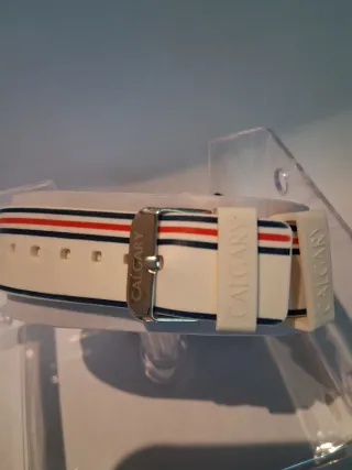 Reloj Calgary Segunda Zona Horaria