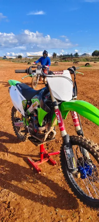 Kawasaki KXF 450cc Cross