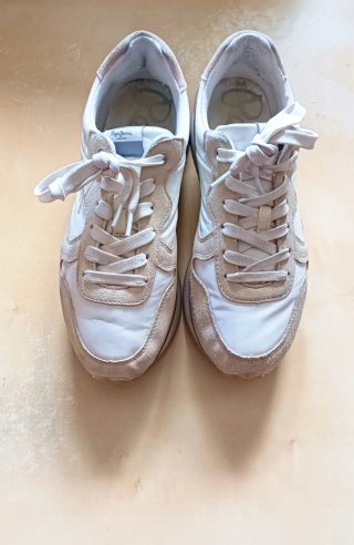 Zapatillas Pepe Jeans Beige, gris y Blancas.