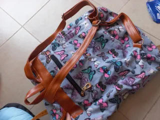 Zainetto con farfalle lilla