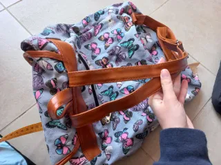 Zainetto con farfalle lilla