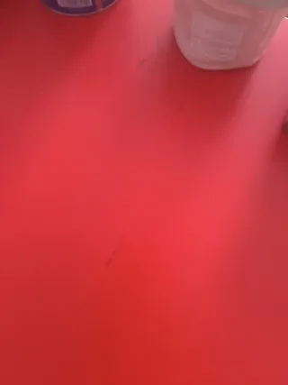 Mesa y 4 Sillas Mammut Ikea. Y mesita con cajón.