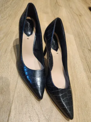 Zapatos de tacón negros efecto piel