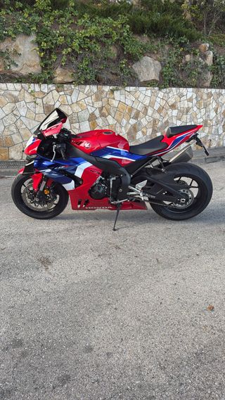 Honda CBR1000RR Fireblade Sport