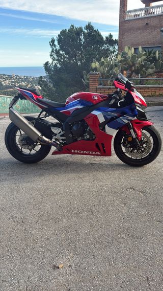 Honda CBR1000RR Fireblade Sport