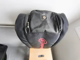 Paletero Bullpadel Vertex 03 Negro/Rojo