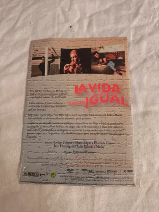 DVDs películas antiguas 1€ unidad. Hay 44