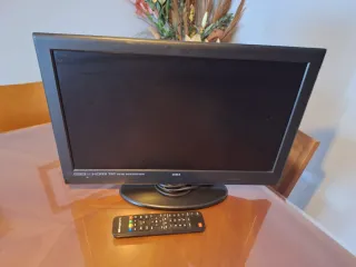 Televisión pequeña 53.5 x 38 cm