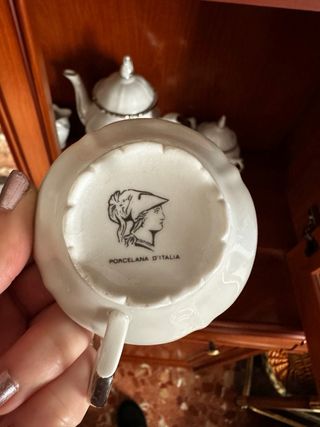 Juego de café porcelana blanco y dorado