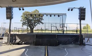 Line Array Activo RCF NX-L23A