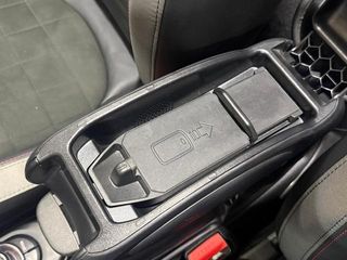 MINI MINI Cabrio John Cooper Works 170 kW (231 CV)