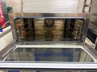 Horno profesional UNOX XFT183