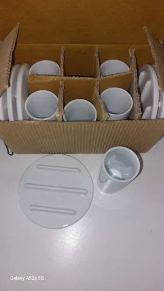 Juego de vasos con plato