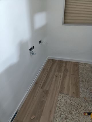 INSTALACION SUELOS, Electricidad etc