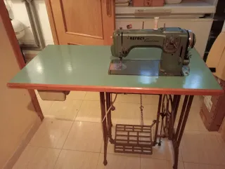 Máquina de coser REFREY Transforma