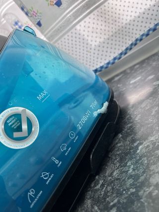 Centro de planchado Cecotec 2700W