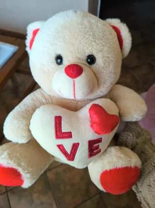 Orsacchiotto con cuore LOVE