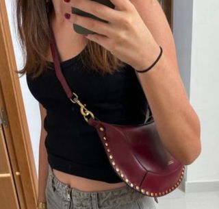 Bolso Isabel Marant Granate con Tachuelas Doradas