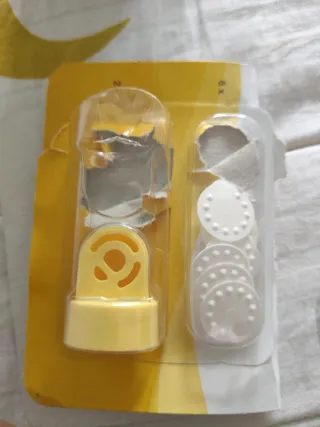 REGALO MUCHOS RECAMBIOS Sacaleches Medela Swing.