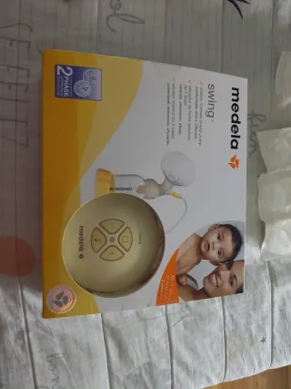 REGALO MUCHOS RECAMBIOS Sacaleches Medela Swing.