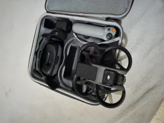 DJI Avata 1 Drone con Control