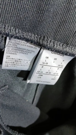 Pantalone tuta Adidas 3/4 neri