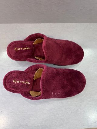 Zapatillas Casa Garzón Burdeos Talla 37 Nuevas