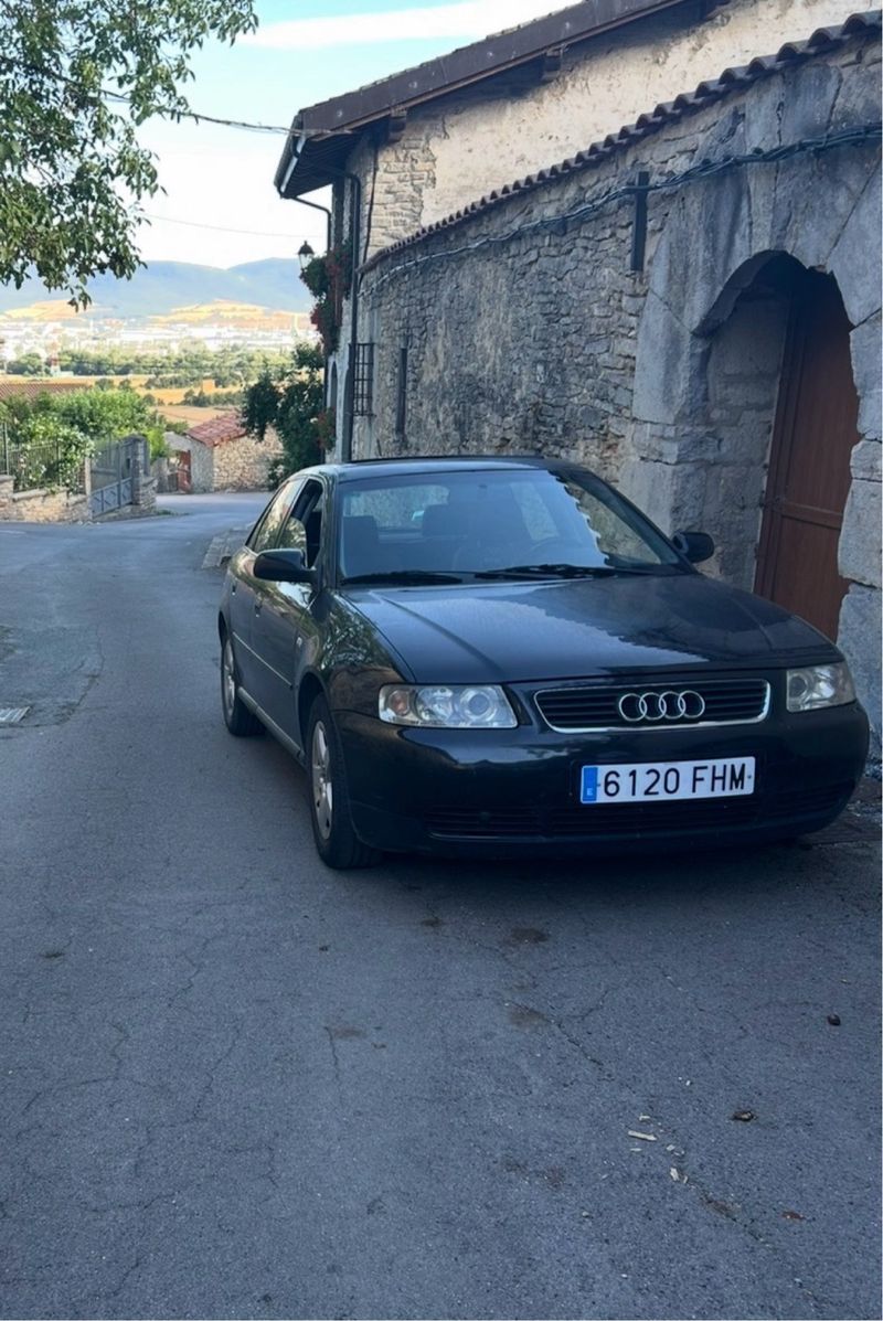 Audi A3 8l 2002 - foto 1