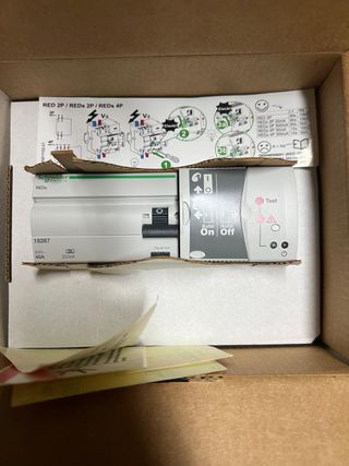 Reconectador diferencial;Acti9 REDs;4P; 40A; 300mA