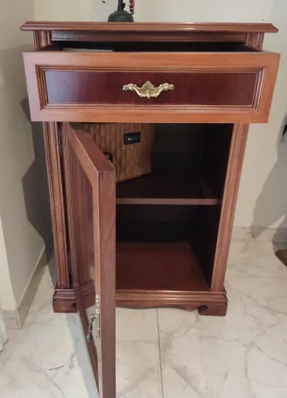Mueble auxiliar de madera