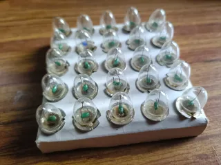 Bombillas pequeñas caja 25 unidades