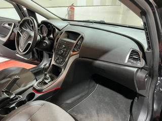 Opel Astra 1.7 cdti 110cv 2012