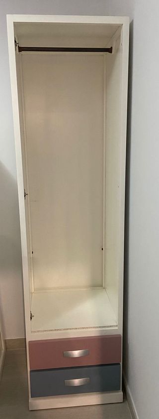 Armario, Cabecero, Percha y Estanterías