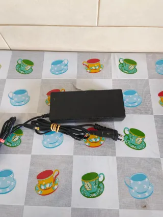 Cargador Patinete Eléctrico XVE 54.6V 2A