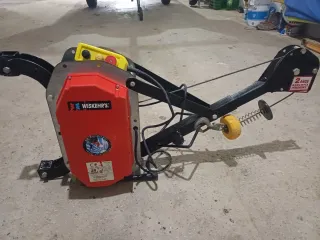 Elevador de carga 300 kg obra