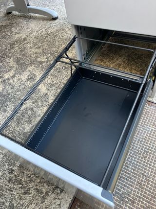 Mesa Steelcase con ala y cajonera